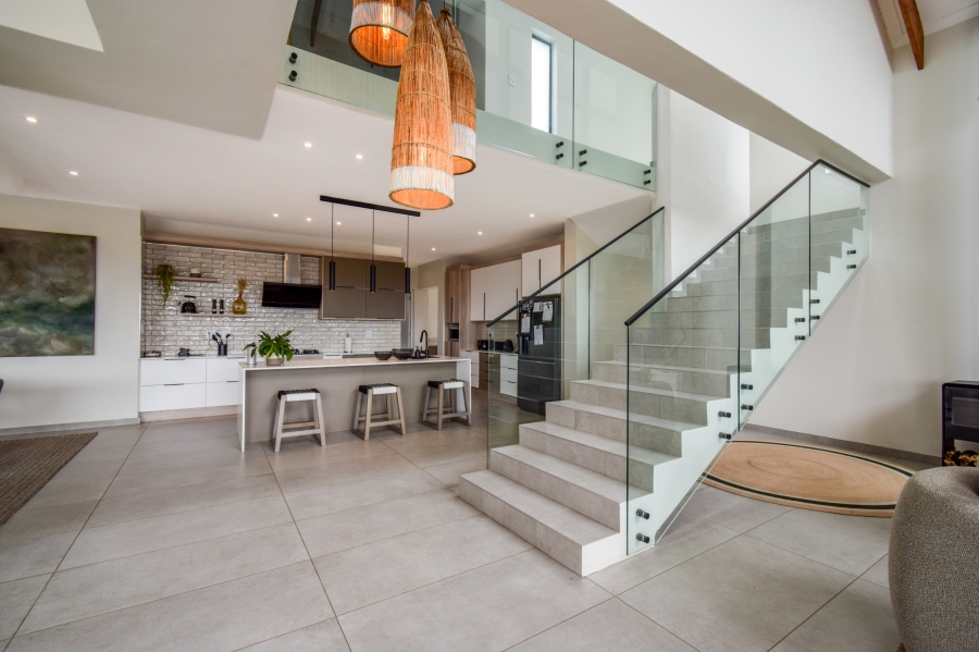 5 Bedroom Property for Sale in Midstream Heights Gauteng