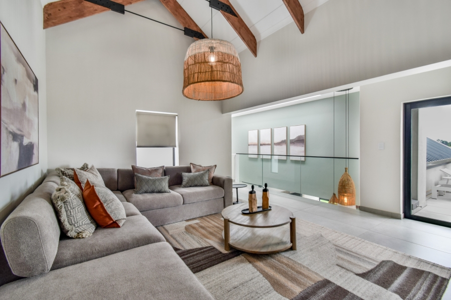 5 Bedroom Property for Sale in Midstream Heights Gauteng