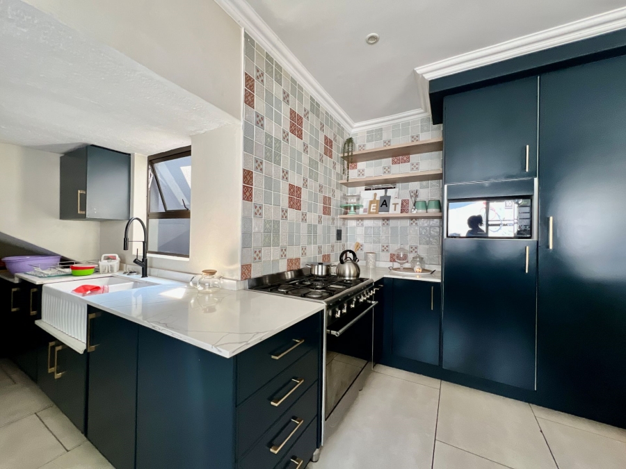 4 Bedroom Property for Sale in Waterkloof Ridge Gauteng