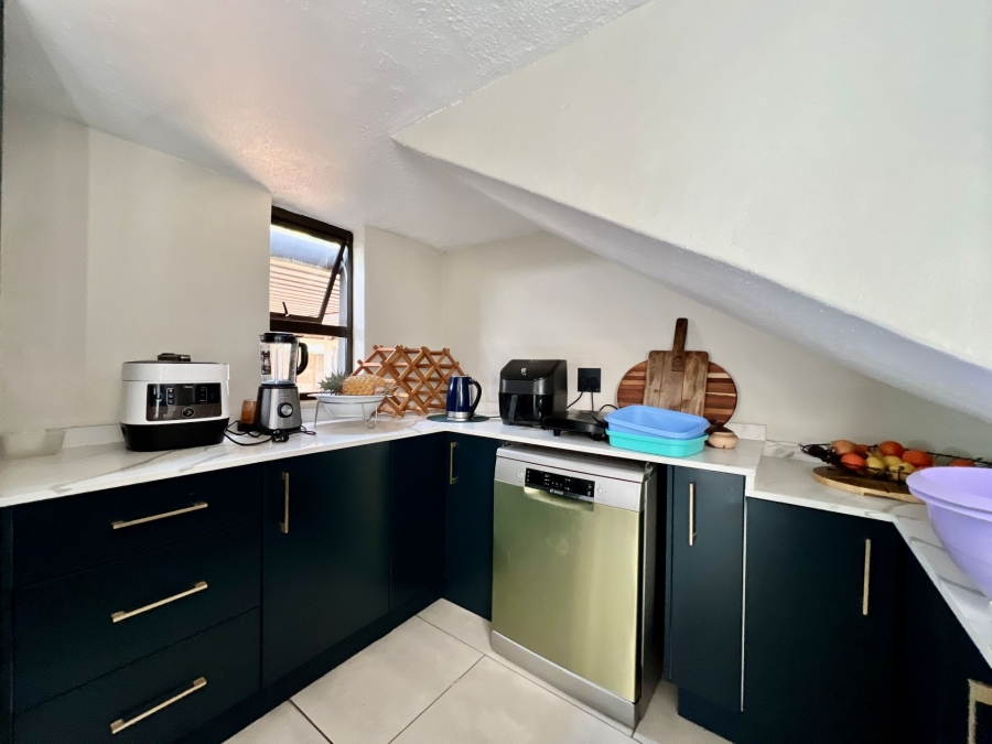 4 Bedroom Property for Sale in Waterkloof Ridge Gauteng