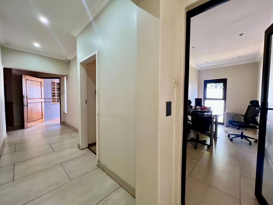 4 Bedroom Property for Sale in Waterkloof Ridge Gauteng