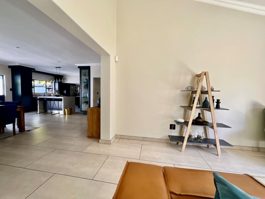 4 Bedroom Property for Sale in Waterkloof Ridge Gauteng