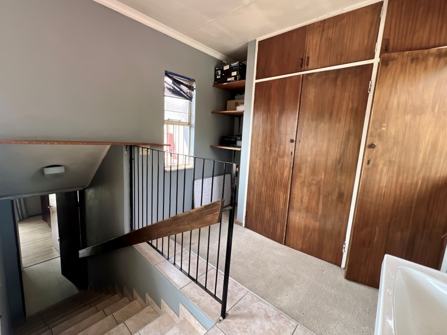 4 Bedroom Property for Sale in Waterkloof Ridge Gauteng