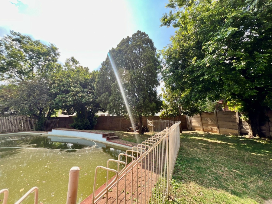 4 Bedroom Property for Sale in Waterkloof Ridge Gauteng