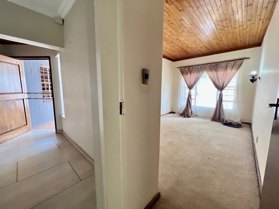 4 Bedroom Property for Sale in Waterkloof Ridge Gauteng