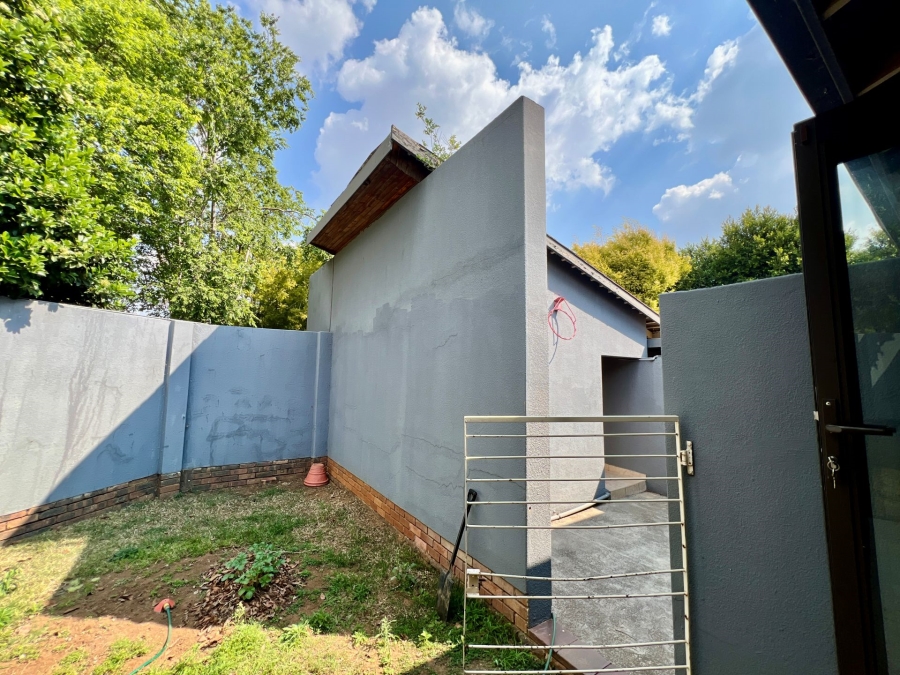 4 Bedroom Property for Sale in Waterkloof Ridge Gauteng