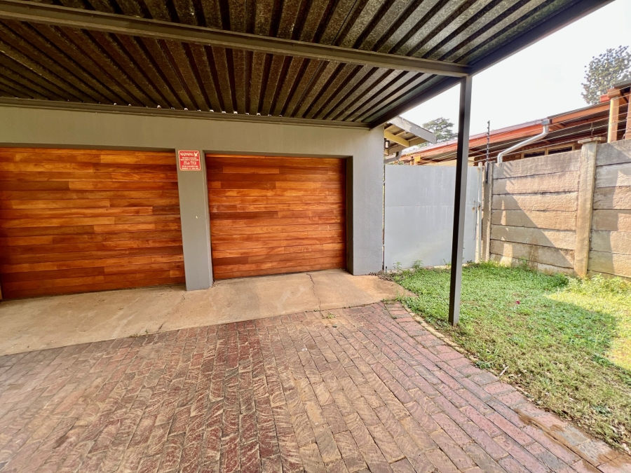 4 Bedroom Property for Sale in Waterkloof Ridge Gauteng