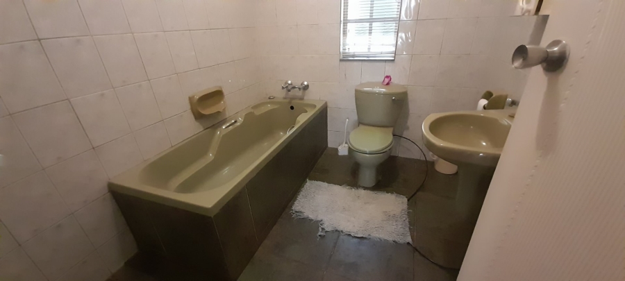 3 Bedroom Property for Sale in Heatherdale AH Gauteng