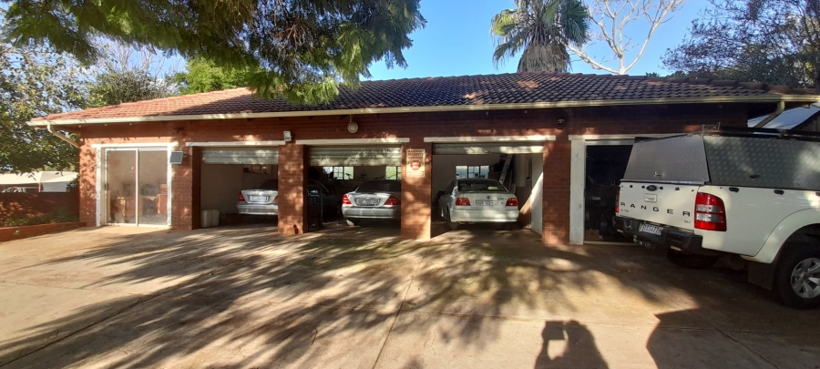3 Bedroom Property for Sale in Heatherdale AH Gauteng