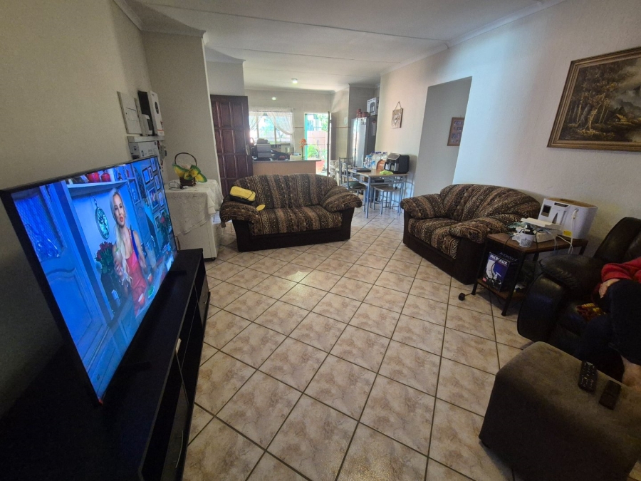 4 Bedroom Property for Sale in Pretoria North Gauteng