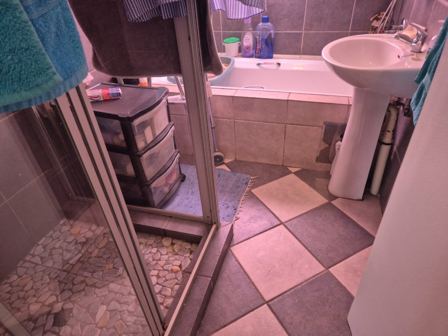 4 Bedroom Property for Sale in Pretoria North Gauteng