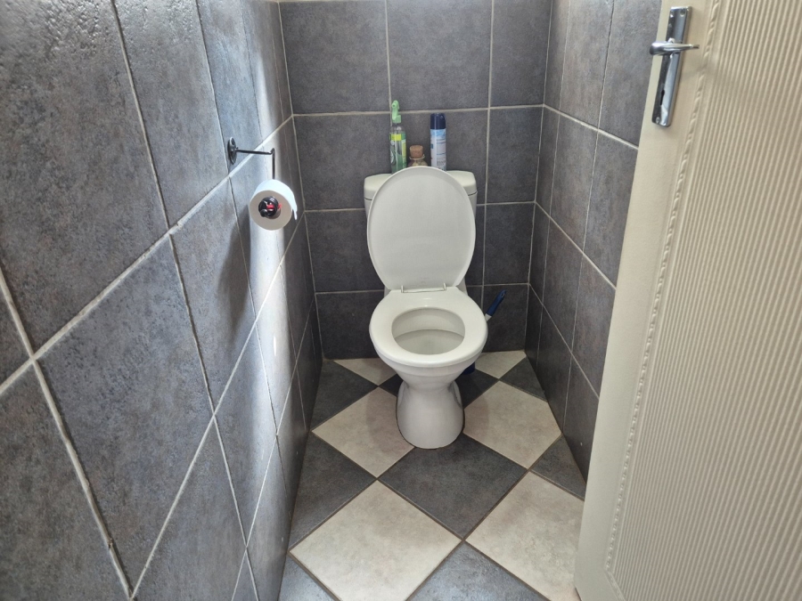 4 Bedroom Property for Sale in Pretoria North Gauteng