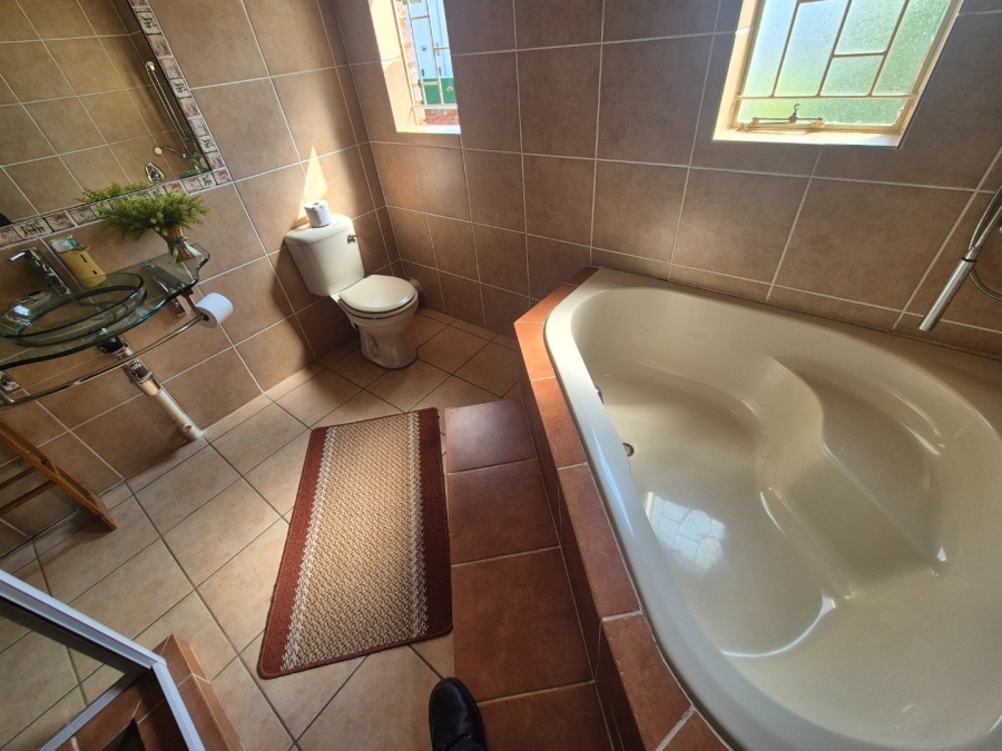 4 Bedroom Property for Sale in Pretoria North Gauteng