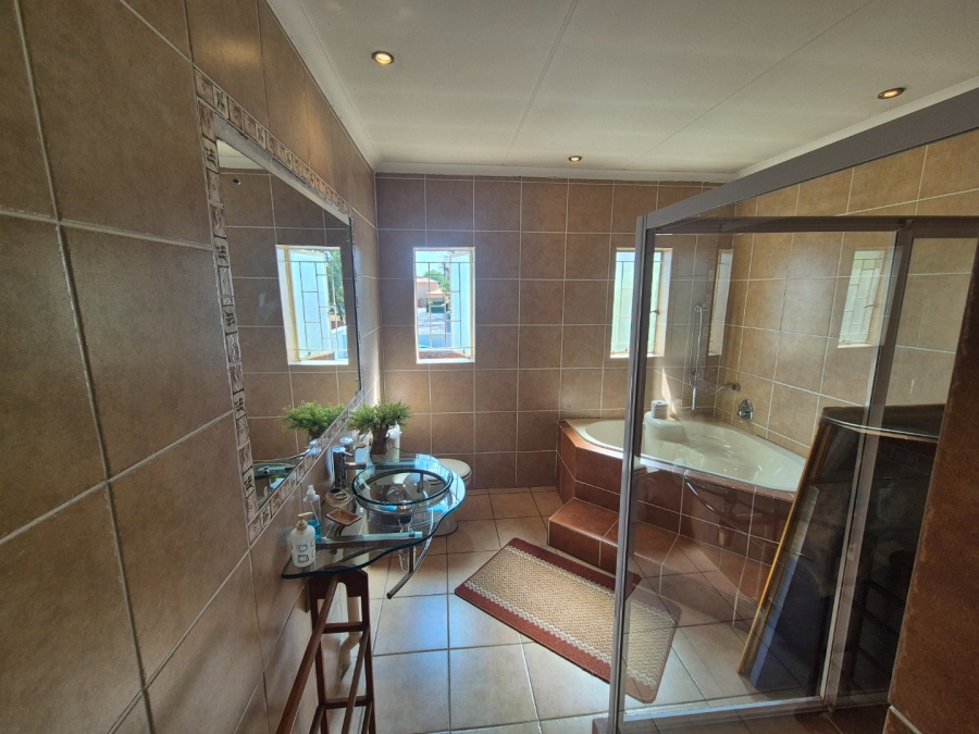 4 Bedroom Property for Sale in Pretoria North Gauteng