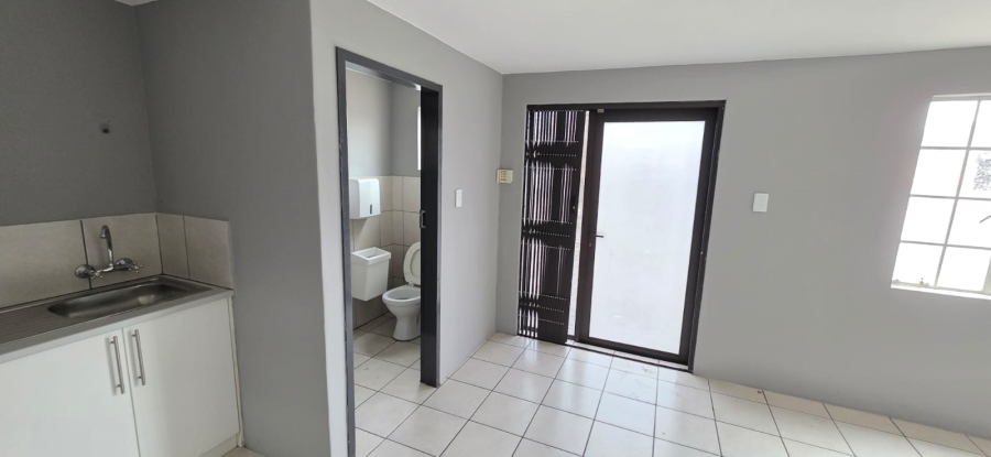 Commercial Property for Sale in Dunswart Gauteng
