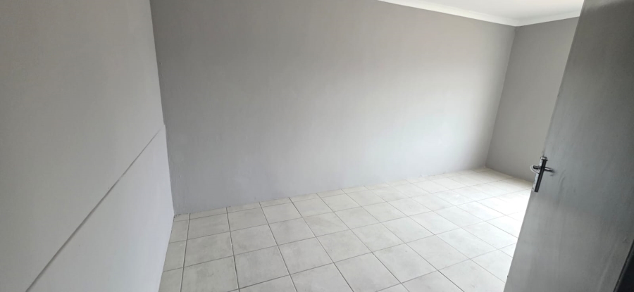 Commercial Property for Sale in Dunswart Gauteng
