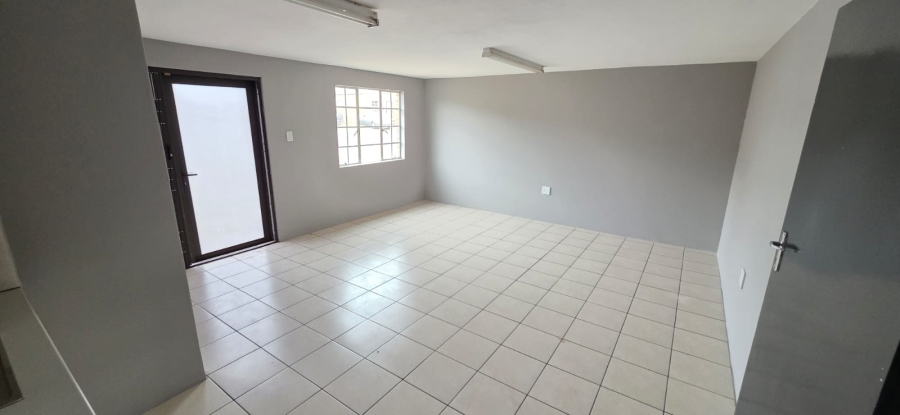 Commercial Property for Sale in Dunswart Gauteng