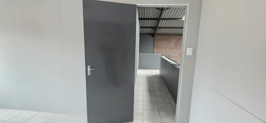 Commercial Property for Sale in Dunswart Gauteng