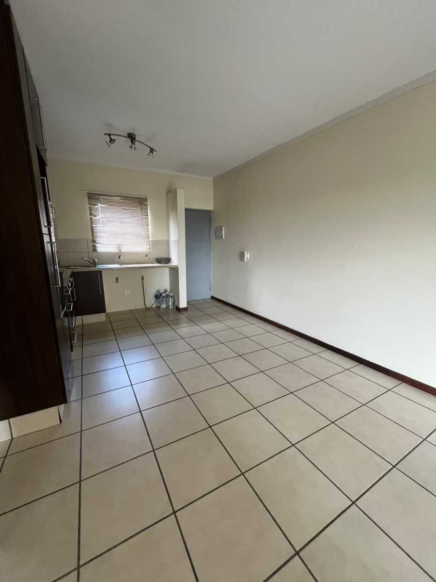 1 Bedroom Property for Sale in Broadacres Gauteng