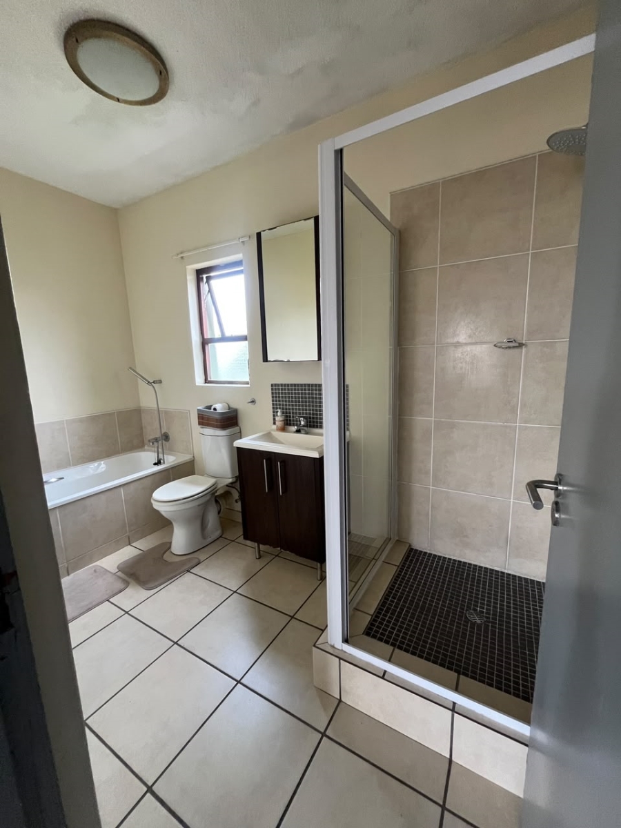 1 Bedroom Property for Sale in Broadacres Gauteng