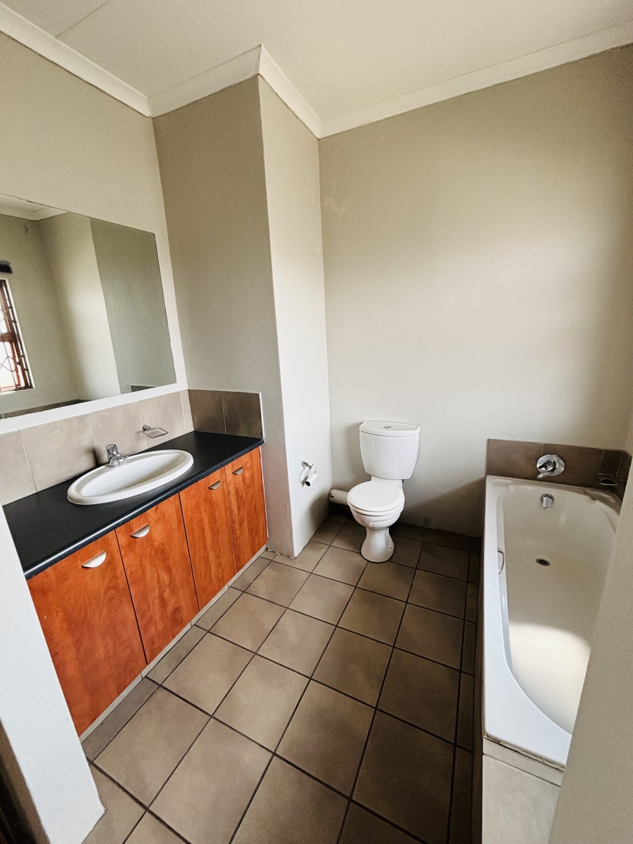 1 Bedroom Property for Sale in Carlswald Gauteng
