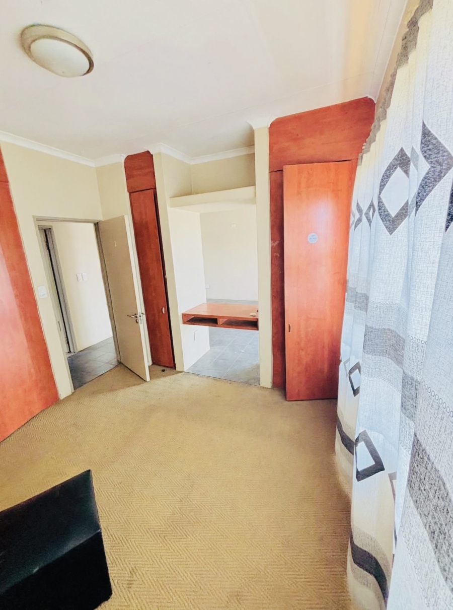 1 Bedroom Property for Sale in Carlswald Gauteng