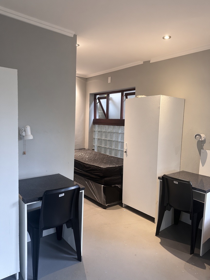 To Let 1 Bedroom Property for Rent in Auckland Park Gauteng