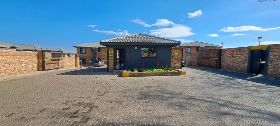 To Let 2 Bedroom Property for Rent in Rynfield Gauteng