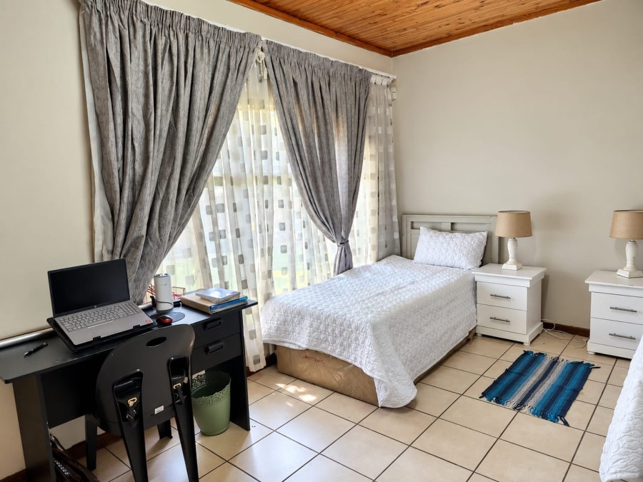 12 Bedroom Property for Sale in Eldoraigne Gauteng