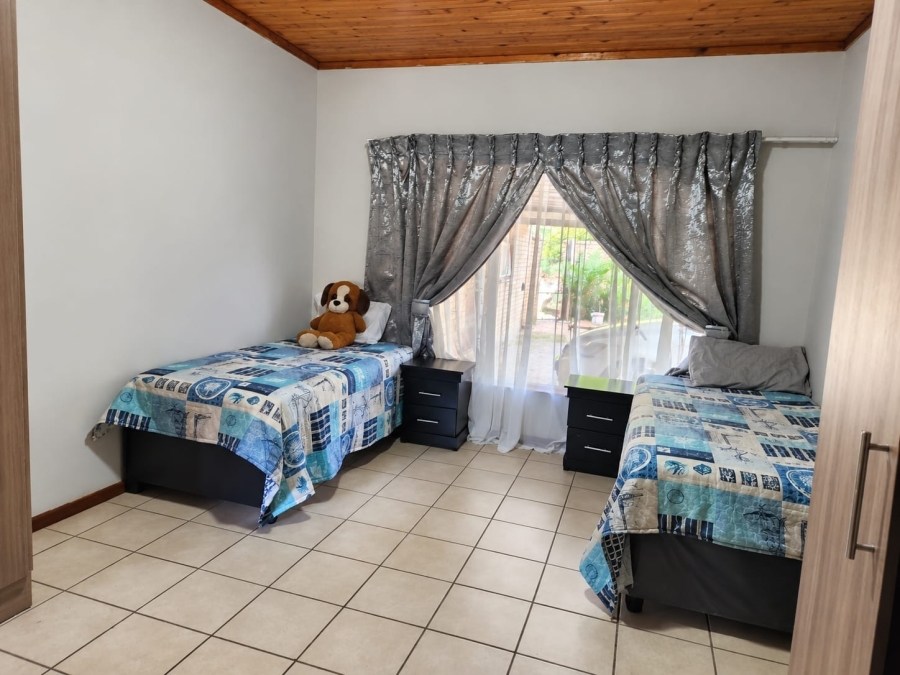 12 Bedroom Property for Sale in Eldoraigne Gauteng