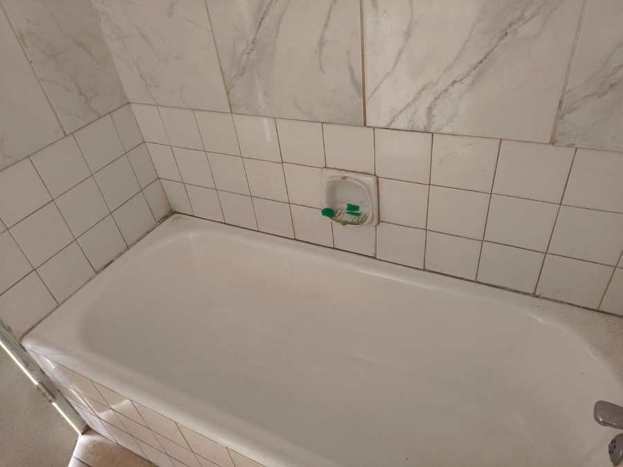 1 Bedroom Property for Sale in Muckleneuk Gauteng