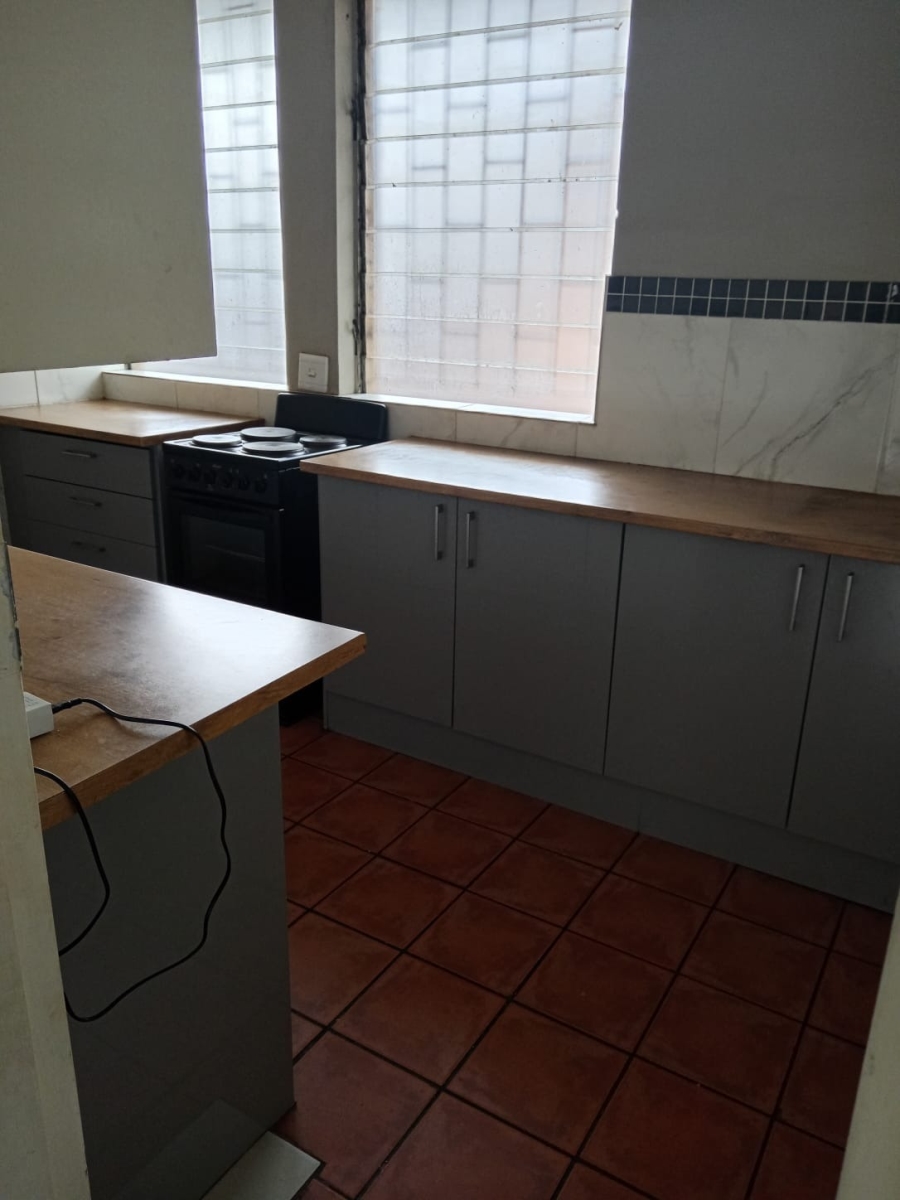 5 Bedroom Property for Sale in Muckleneuk Gauteng