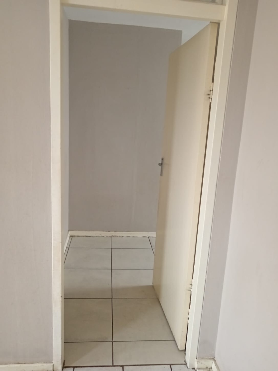 5 Bedroom Property for Sale in Muckleneuk Gauteng