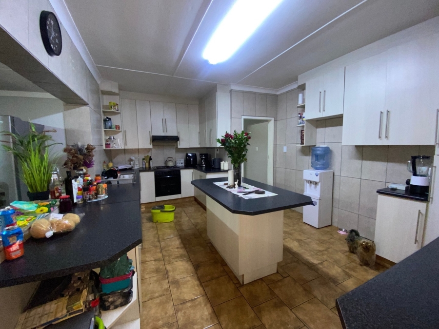 4 Bedroom Property for Sale in Three Rivers Gauteng