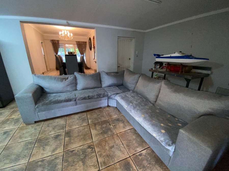 4 Bedroom Property for Sale in Three Rivers Gauteng