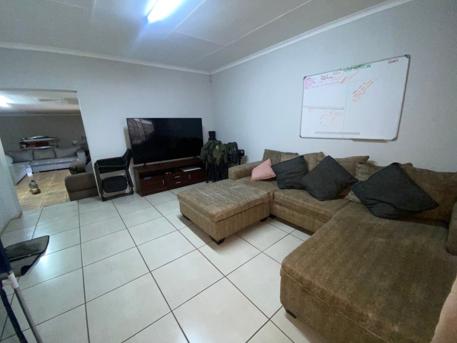 4 Bedroom Property for Sale in Three Rivers Gauteng