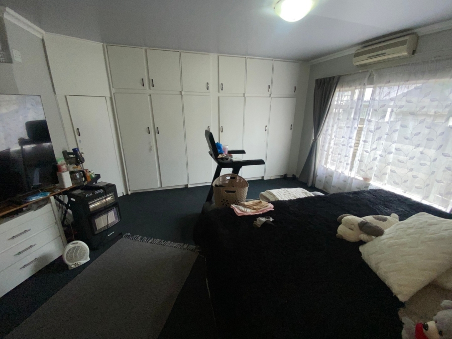 4 Bedroom Property for Sale in Three Rivers Gauteng