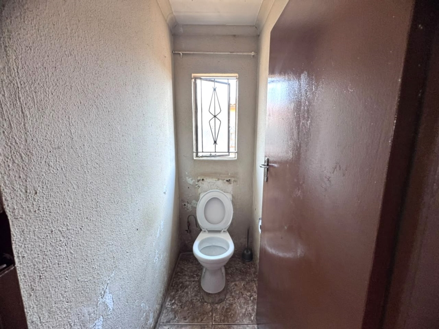 2 Bedroom Property for Sale in Siluma View Gauteng