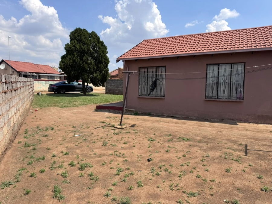 2 Bedroom Property for Sale in Siluma View Gauteng