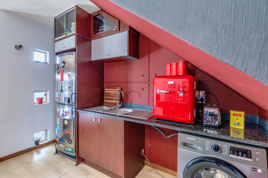 2 Bedroom Property for Sale in Broadacres Gauteng