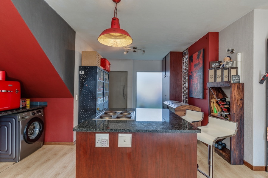 2 Bedroom Property for Sale in Broadacres Gauteng