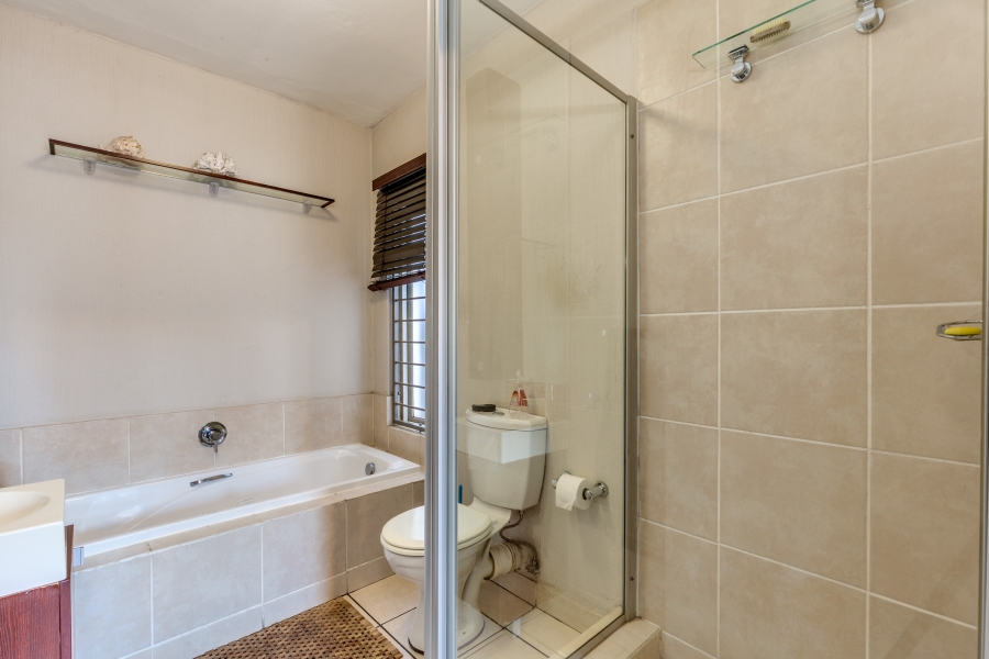 2 Bedroom Property for Sale in Broadacres Gauteng