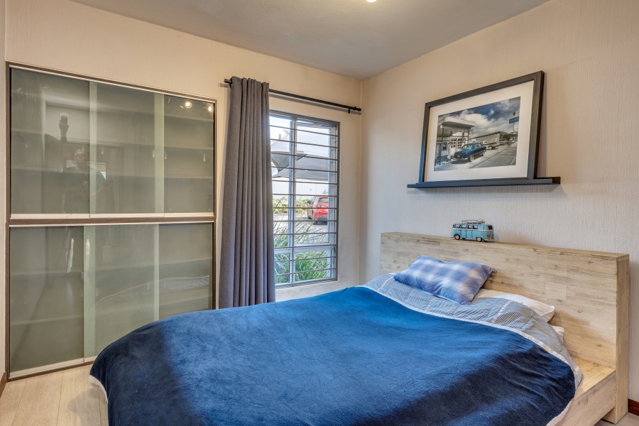 2 Bedroom Property for Sale in Broadacres Gauteng