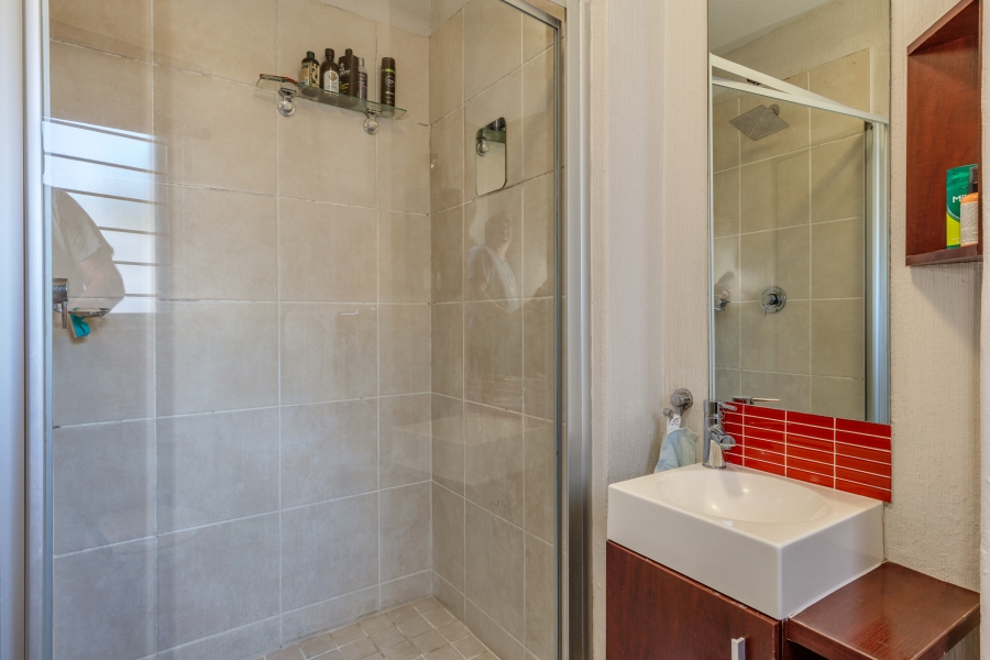 2 Bedroom Property for Sale in Broadacres Gauteng