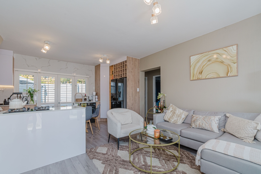 2 Bedroom Property for Sale in Broadacres Gauteng