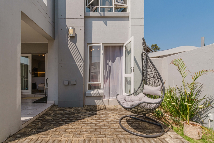 2 Bedroom Property for Sale in Broadacres Gauteng