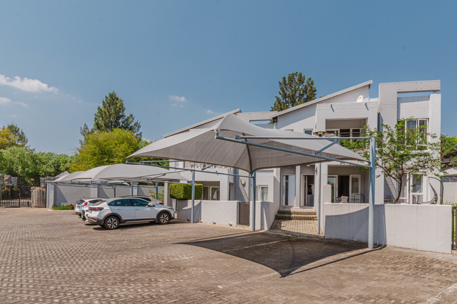 2 Bedroom Property for Sale in Broadacres Gauteng