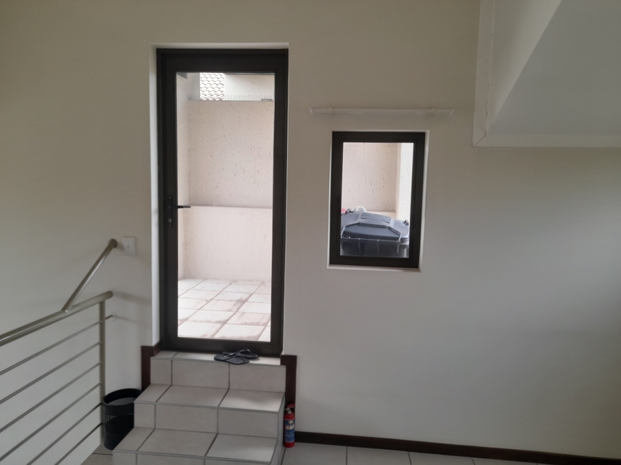 1 Bedroom Property for Sale in Bryanston Gauteng
