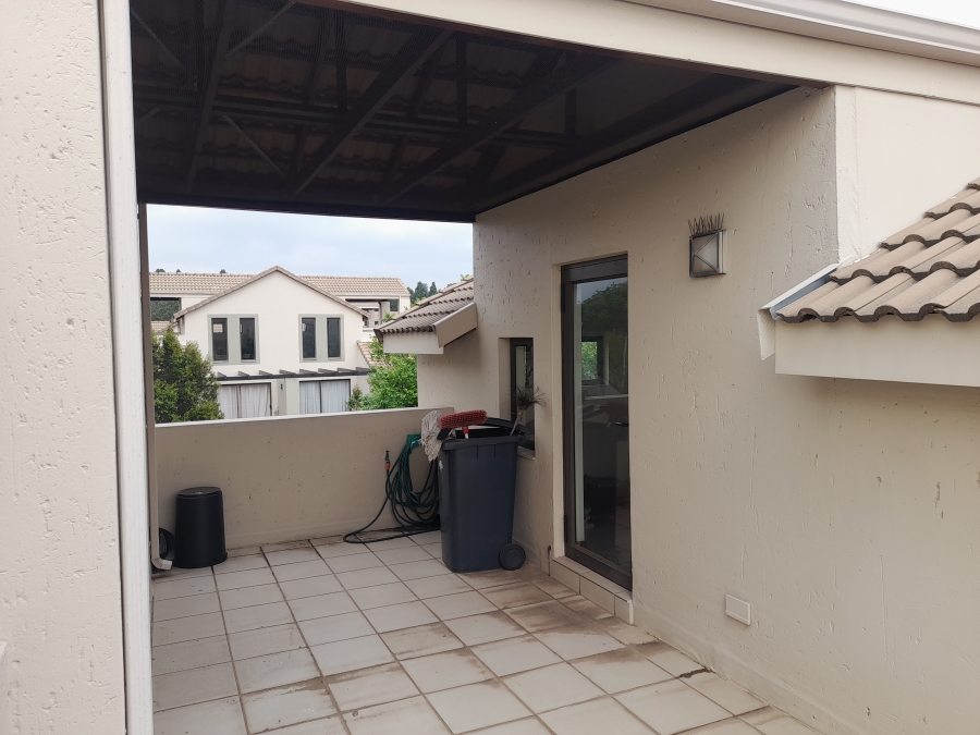 1 Bedroom Property for Sale in Bryanston Gauteng