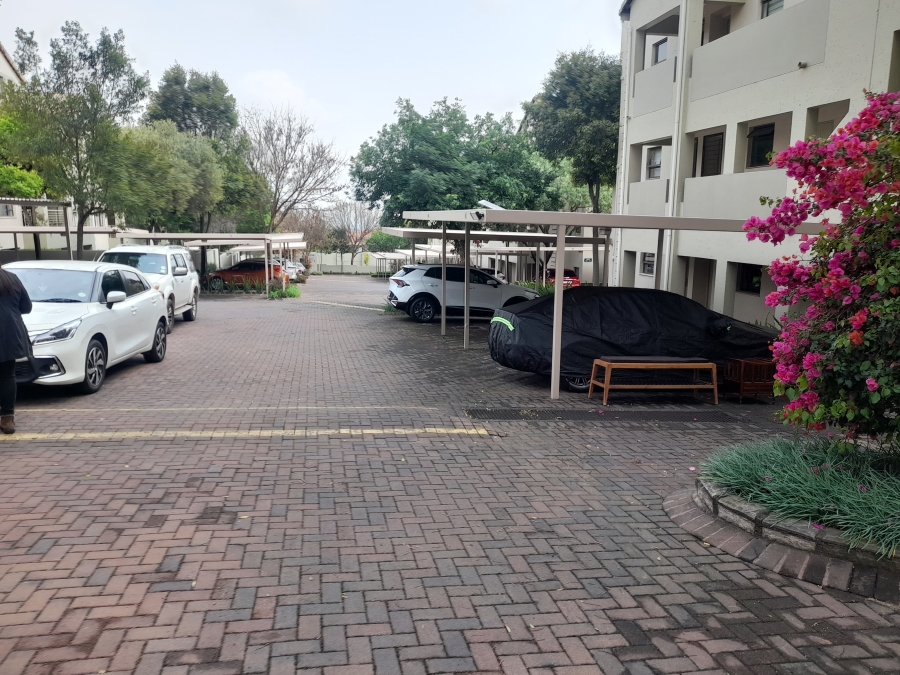1 Bedroom Property for Sale in Bryanston Gauteng